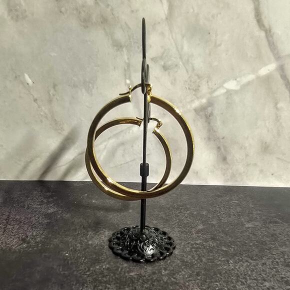 Boutique New Large polished gold tone hoops 1-3/4" diameter - Picture 4 of 7